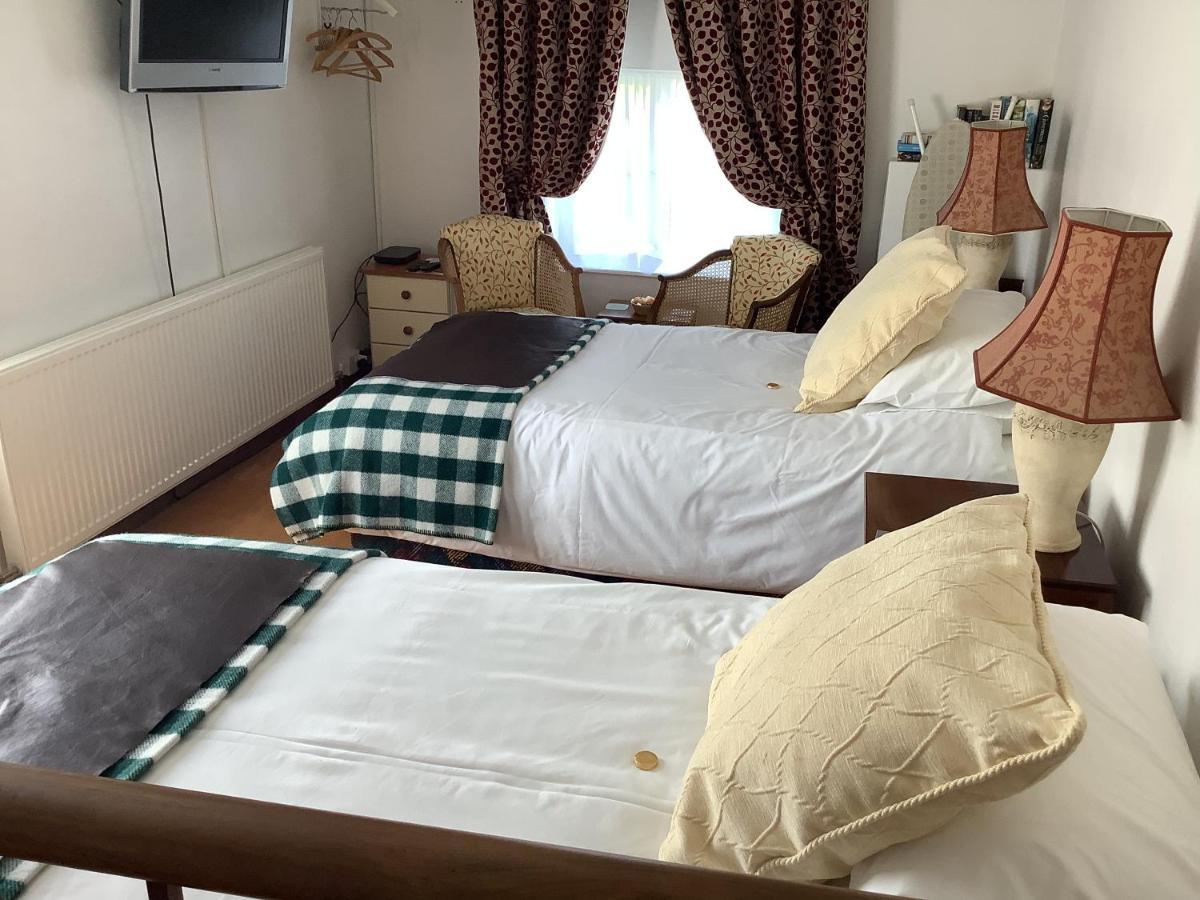 Bwthyn Cudd Bed & Breakfast เวสต์เบอรี ภายนอก รูปภาพ