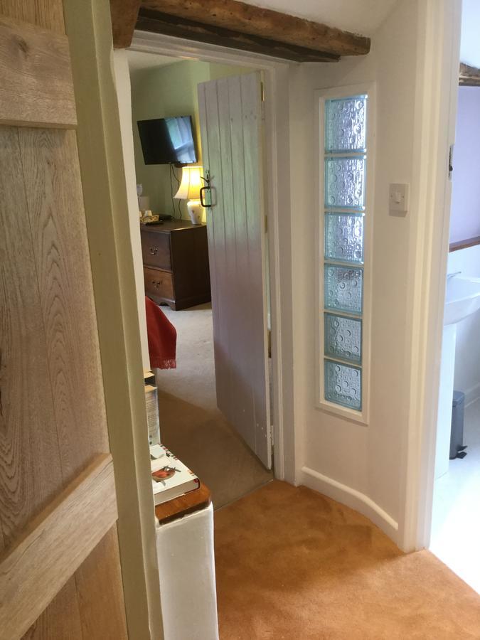 Bwthyn Cudd Bed & Breakfast เวสต์เบอรี ภายนอก รูปภาพ